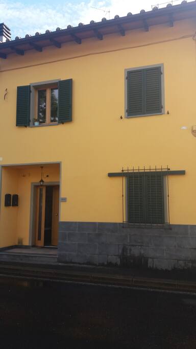 Ingresso su strada