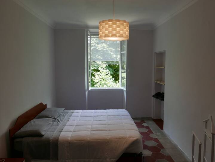 Dhomë gjumi dopio gri