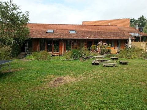 One small seminar house