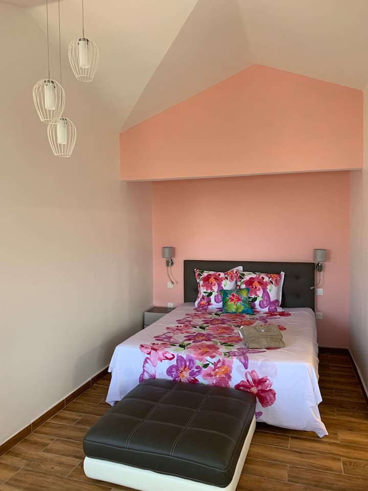 غرفة النوم 2