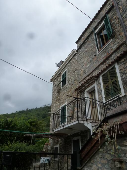 vista frontale della casa