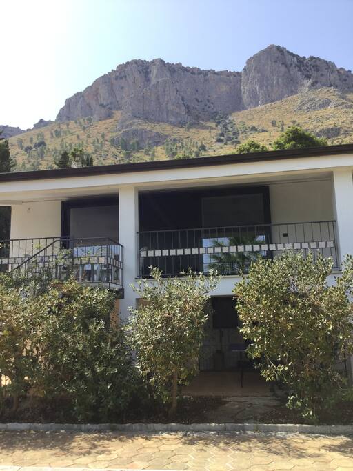 Esterno: Facciata villa