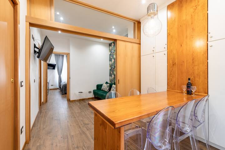 Style Apartment Julia 50 mt from Colosseum gallery image 5