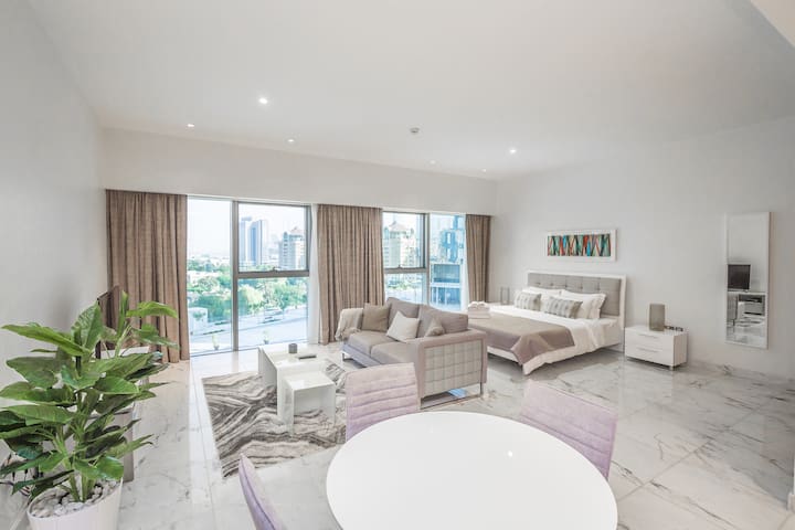 Modern Living in City Centre, Studio Apt in DIFC