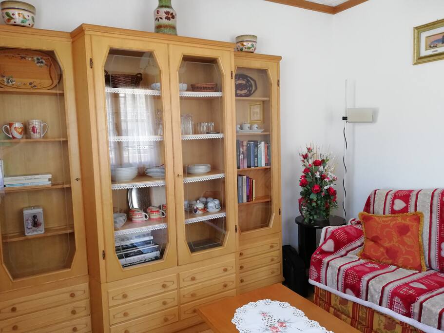 Il soggiorno con la credenza