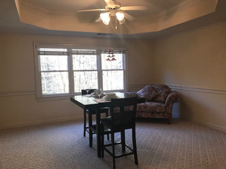 10 Best Airbnb Vacation Rentals In Suwanee, Updated 2024