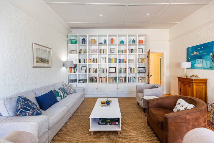 Zonnendal Family Home in charming Kalk Bay gallery image 4