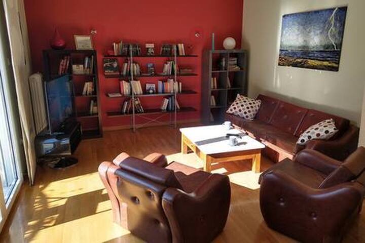 Ρετιρέ διαμέρισμα με μεγάλη βεράντα gallery image 2