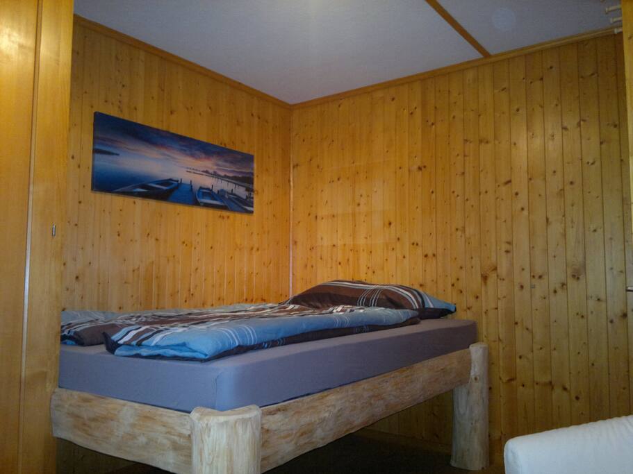 Bett 1.40x2.0 m