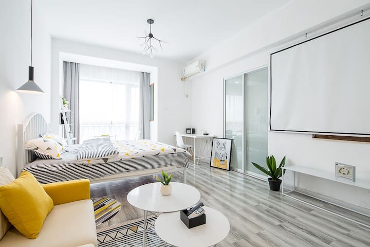 Holiday Homes & Apartment Rentals - Airbnb