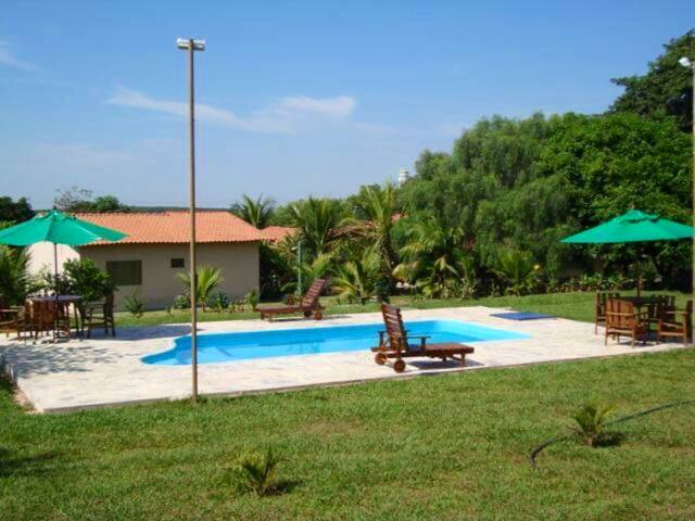 Entire home with 6+ bedrooms in Olímpia - Recanto das Flores I - Chácara para temporada