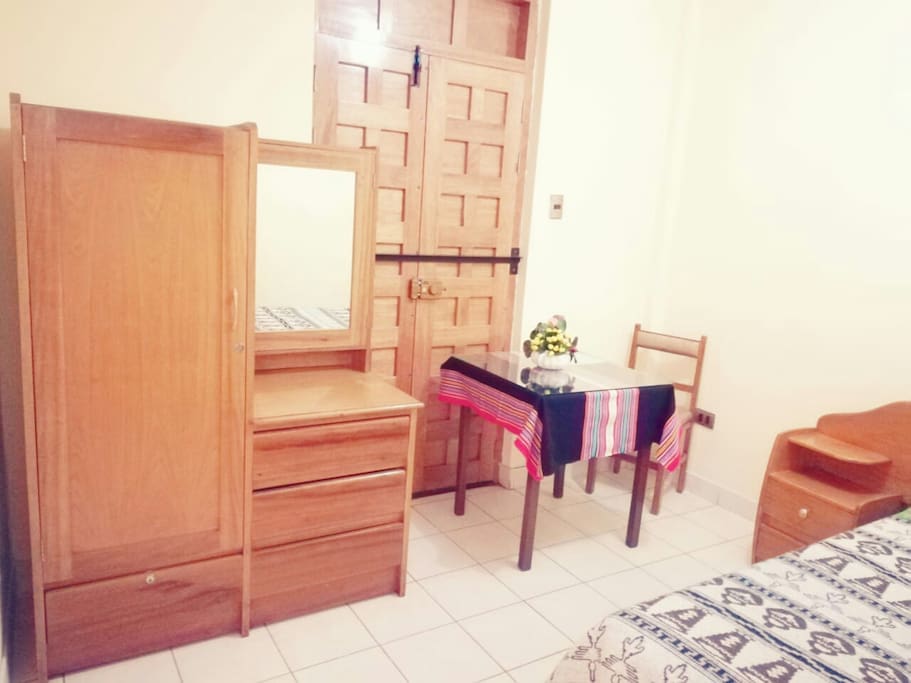 Interior de la habitación 1