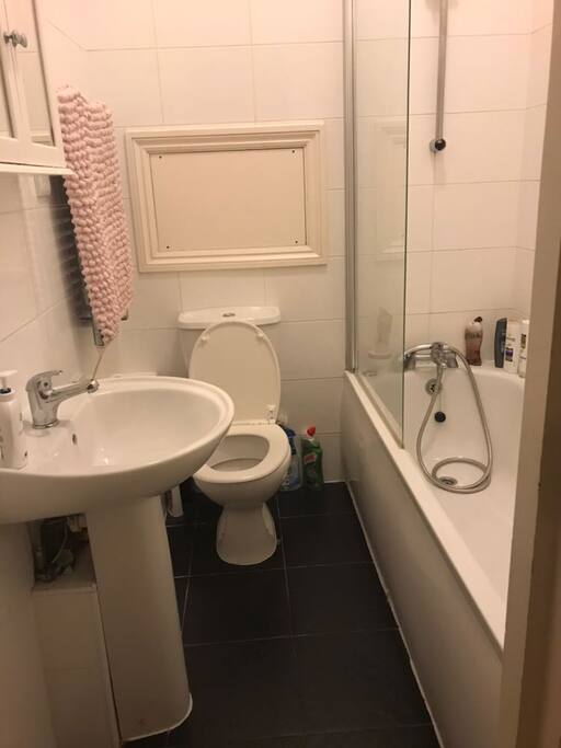 Fully equipped modern bathroom