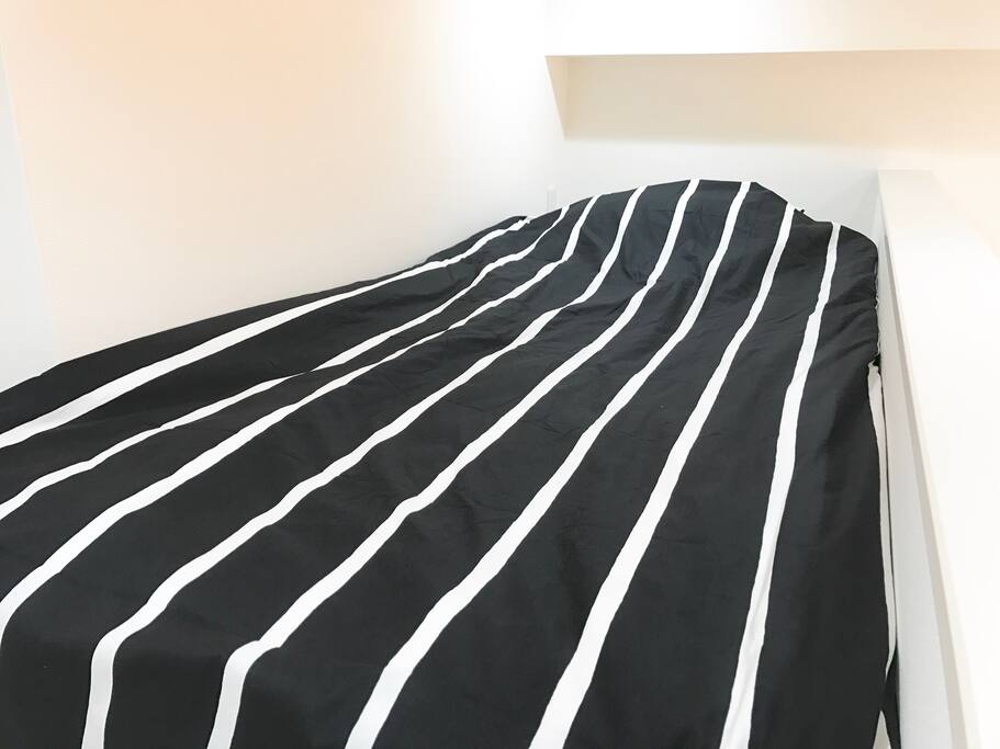 single size bed