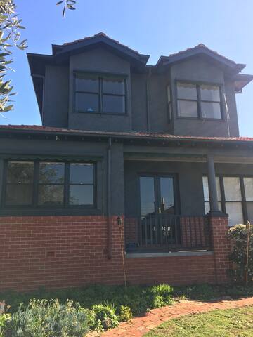 Spacious 2-storey heritage home gallery image 2