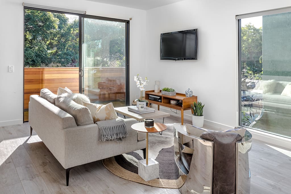 Bright rooms with large windows