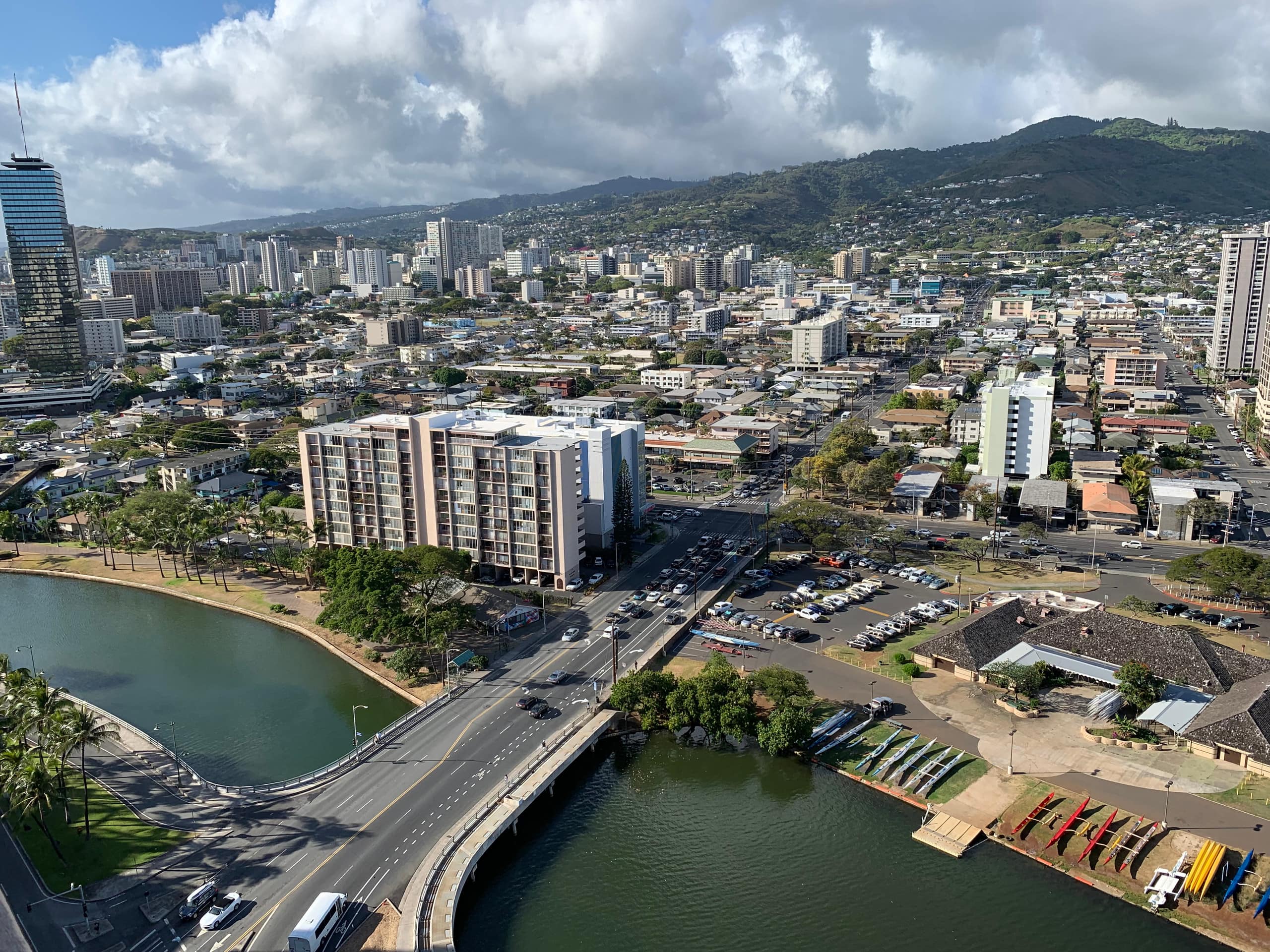 Condo in Honolulu · ★4.63 · Studio · 1 bed · 1 shared bath - Image 11