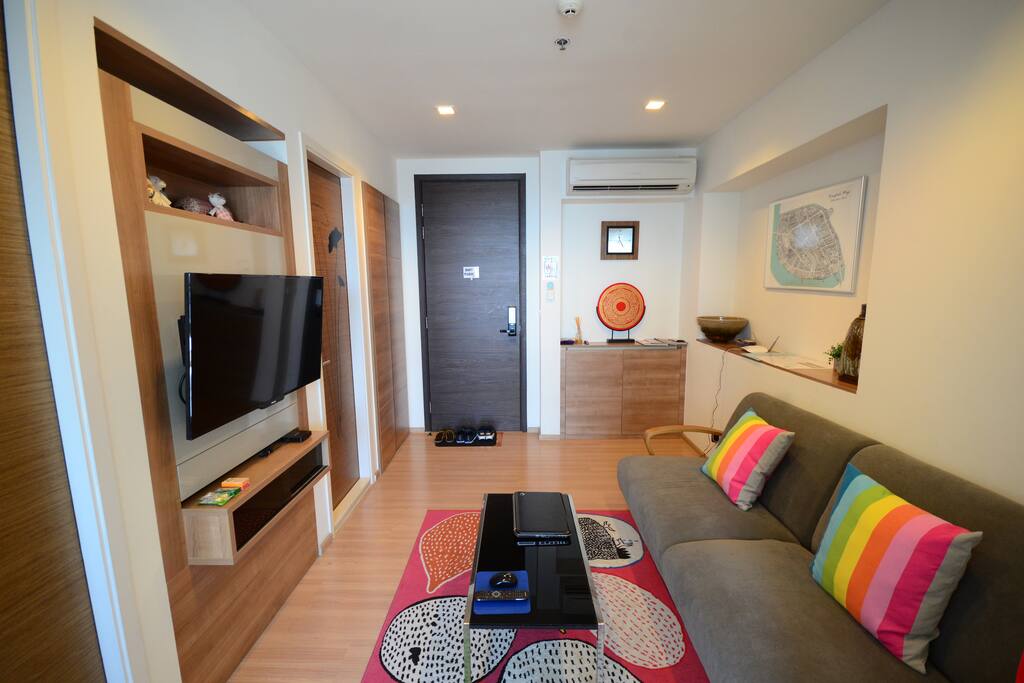 Modern and Luxury style.