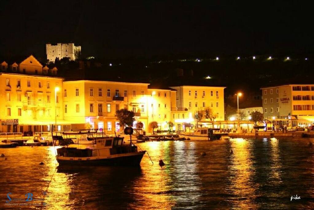 Grad Senj, noću