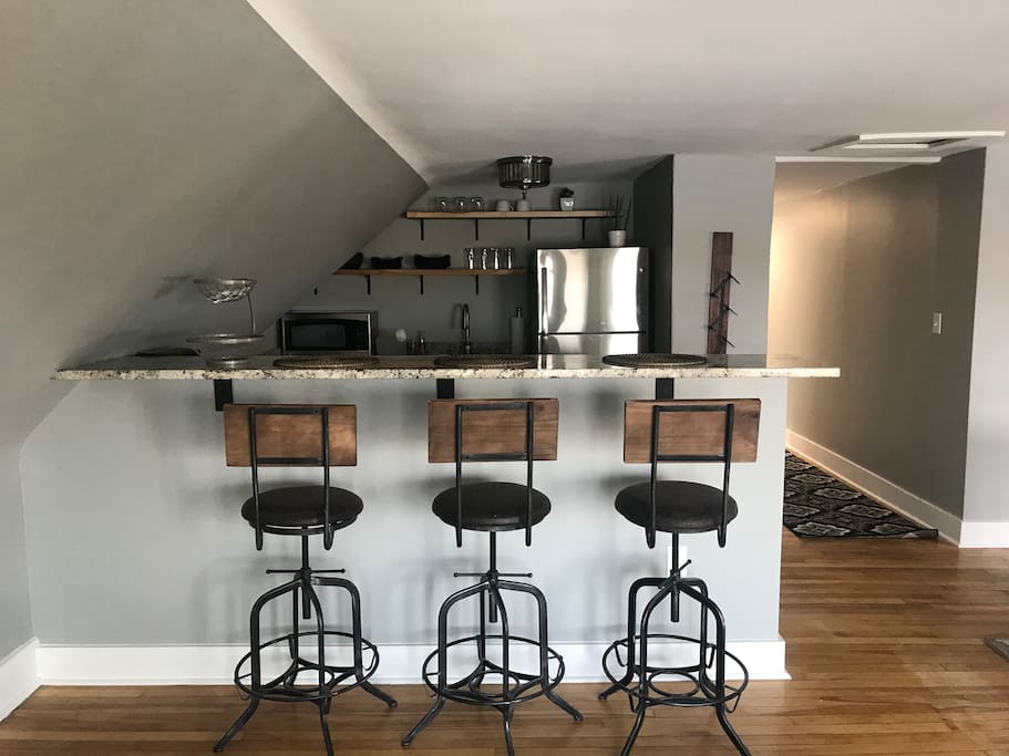 High top bar for eating and libations