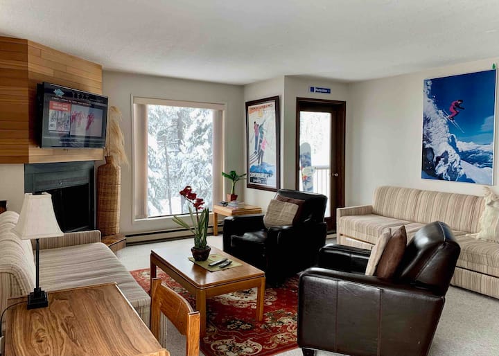 Ski In & Ski Out Perfection BW! Apartments for Rent in Beaverdell