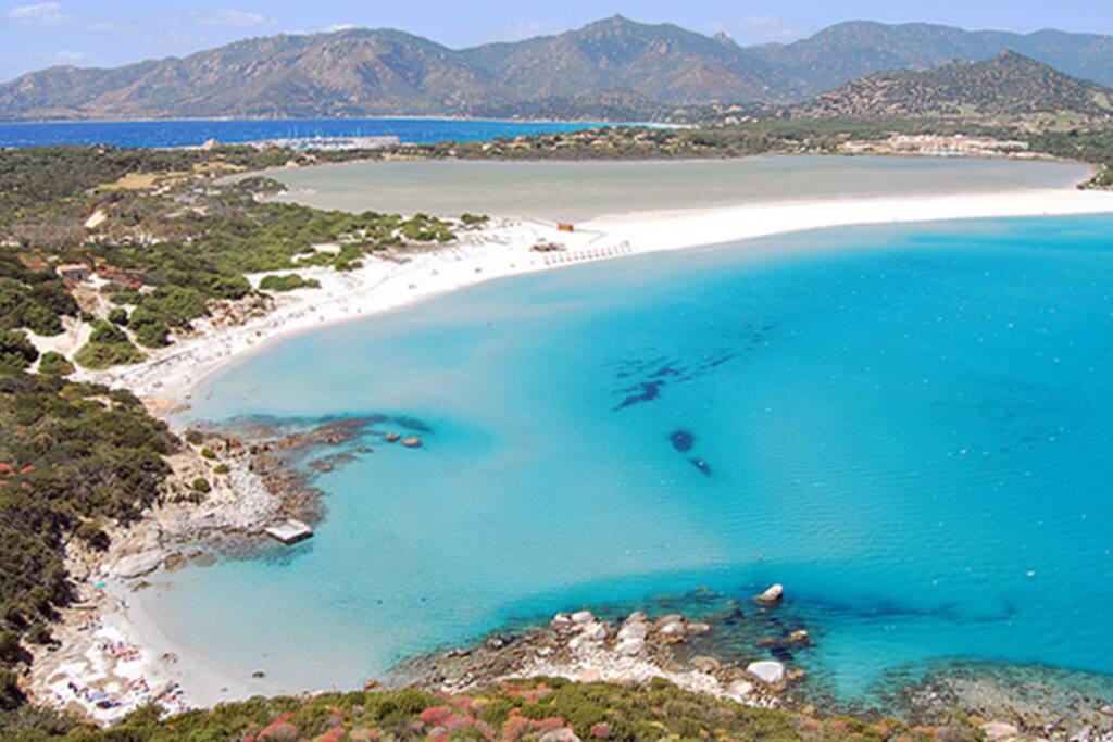 Spiaggia di Porto Giunco
