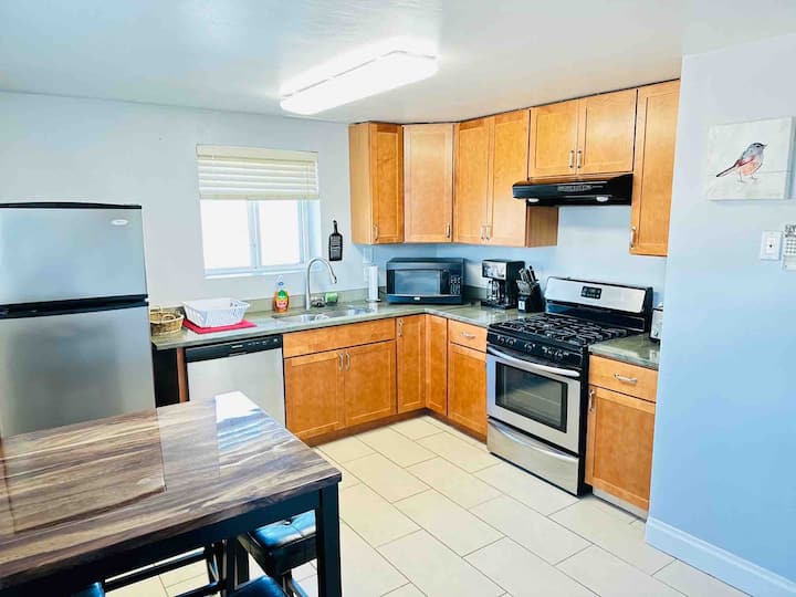 Great Location Home By Downtown - Denver, CO