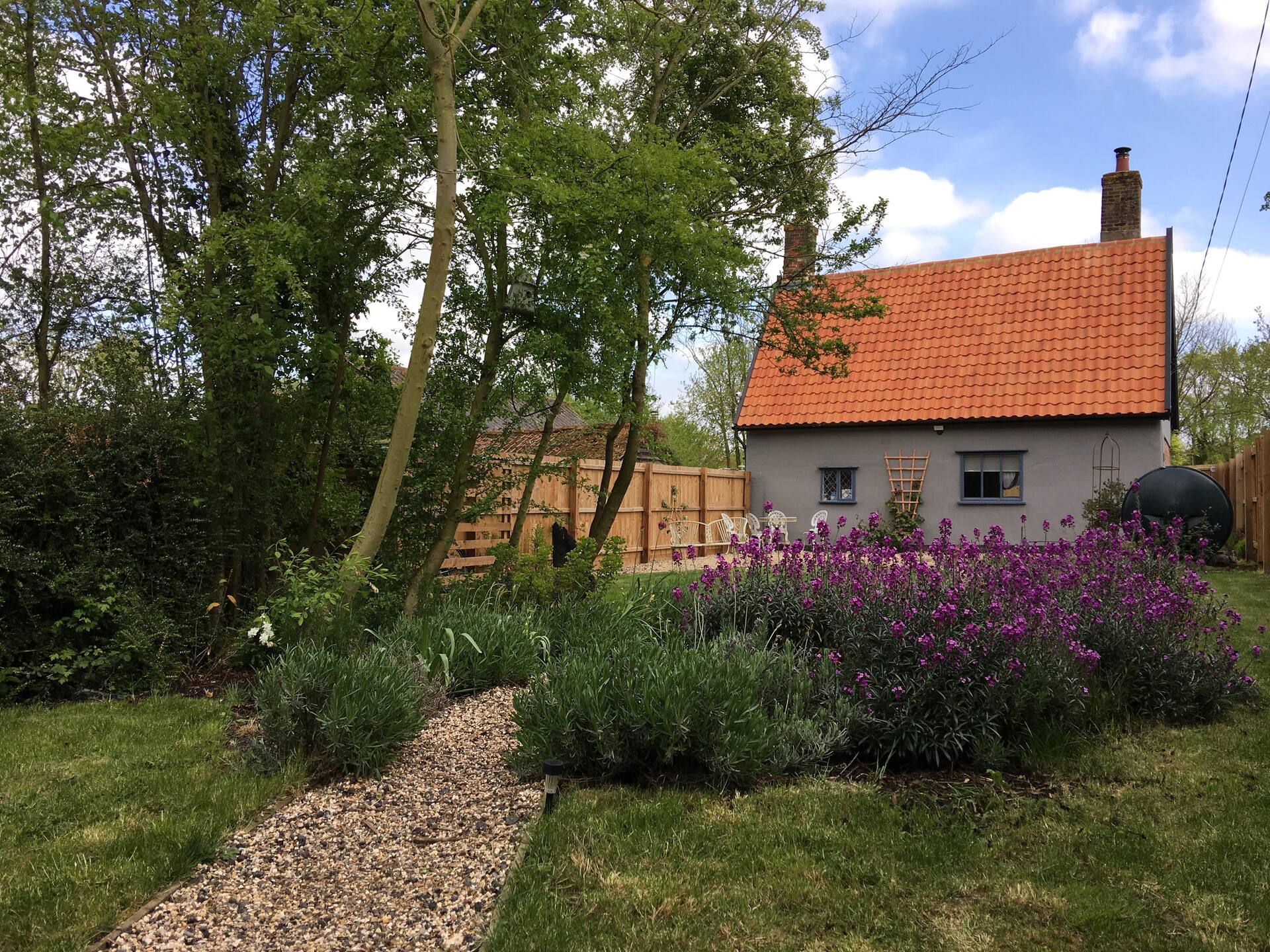 Quirky 16th century cottage in Wattisham Suffolk