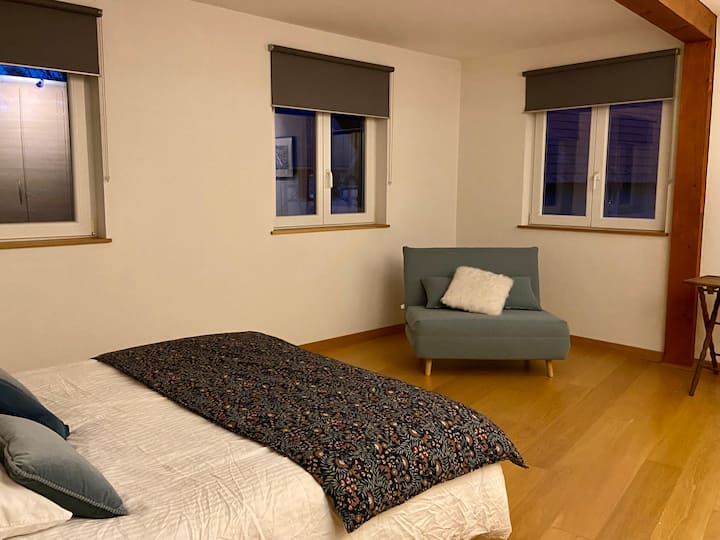 Chambre 2 avec un lit double 160/190