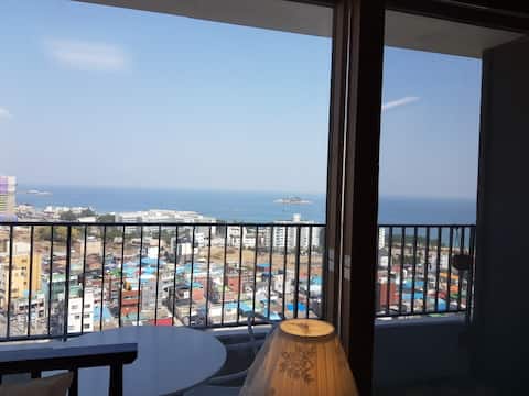 _Cheongcho_From the bed, sea, Around View Restaurant, Sokcho Eye, Sokcho Beach View, Gamseong Accommodation, Double Luthera