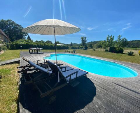 Perigord family home with swimming pool