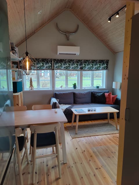 Top performing Airbnb: Well-planned and cozy guest house in Partille