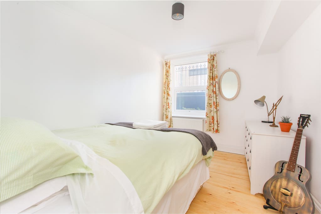 King size bed. Clean and bright.