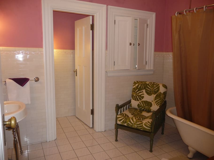 All of our rooms have a private/en-suite bathroom