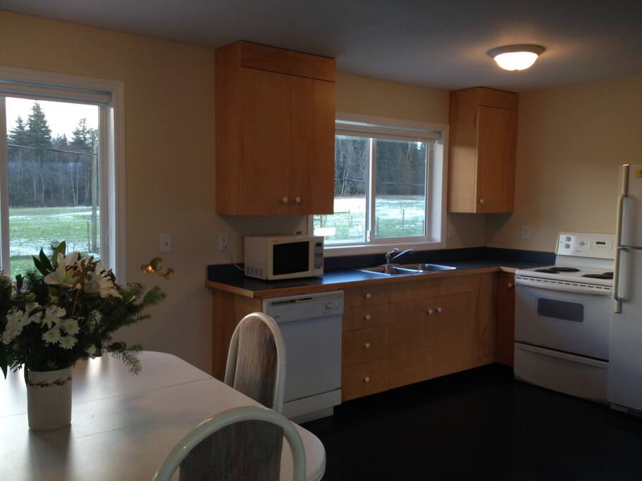 Clean and bright open concept kitchen.