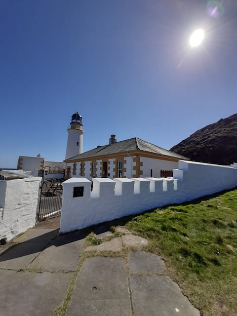 Foghorn cottage with stunning views.