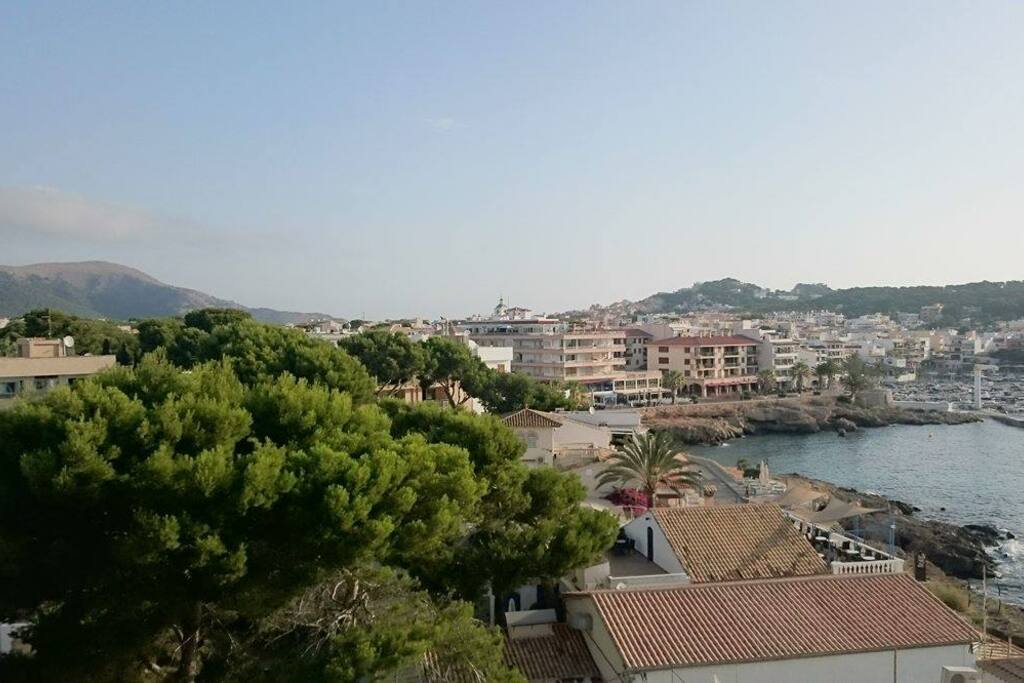 Blick Richtung Hafen und Cala Ratjada - Blick von der Wohnungstür aus