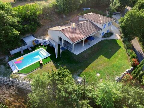 "Les Chemins de Traverse", villa 8 p, private pool