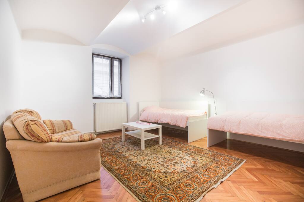 Second bedroom with TV