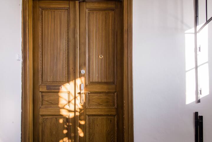 RCB5: Bridgeview Terrace Apartment gallery image 2