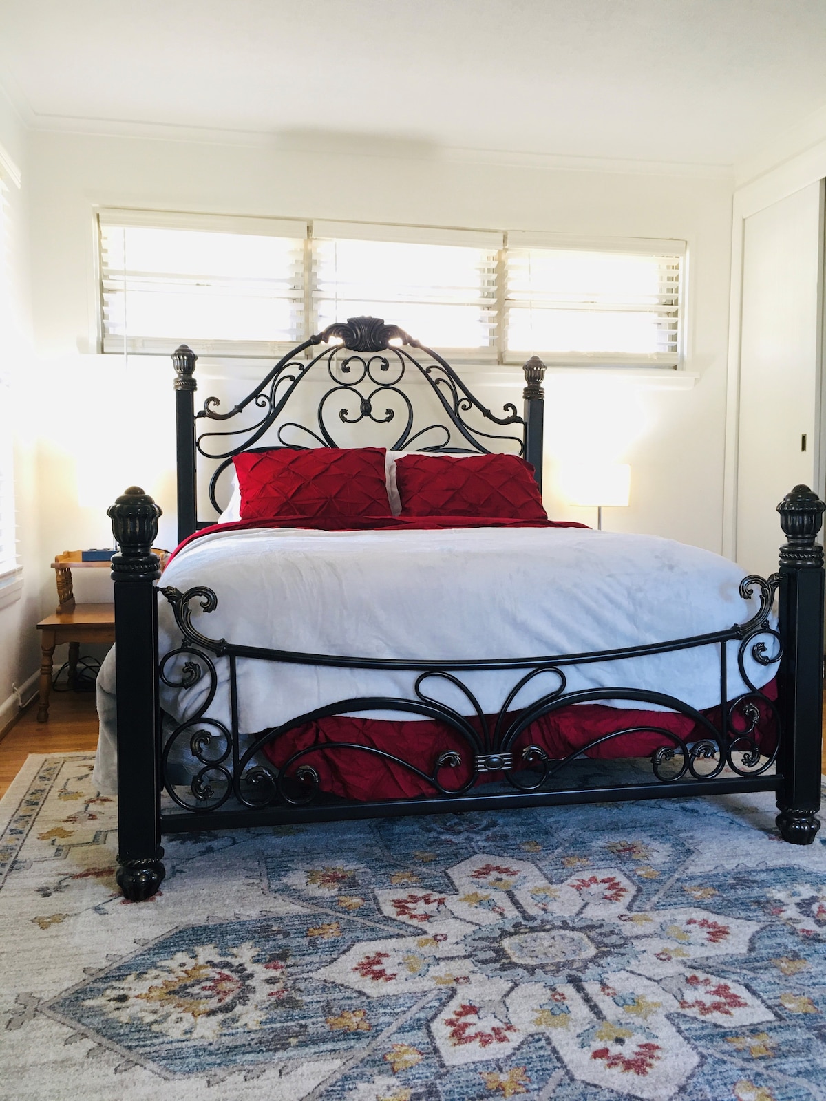 Основна спалня