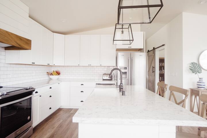 Farm House / Golf & Secluded Beach! gallery image 4