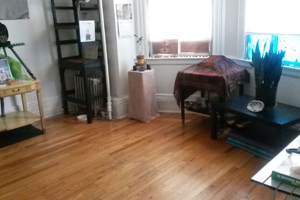 Another angle of this bed room