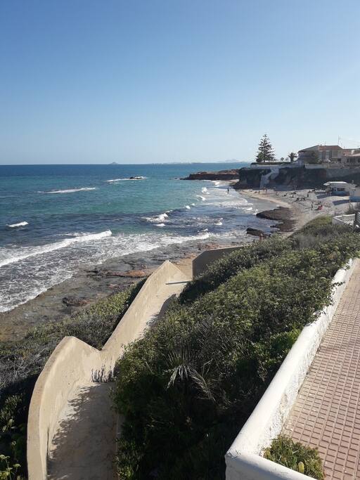 Vistas de la playa cercana al bungalow