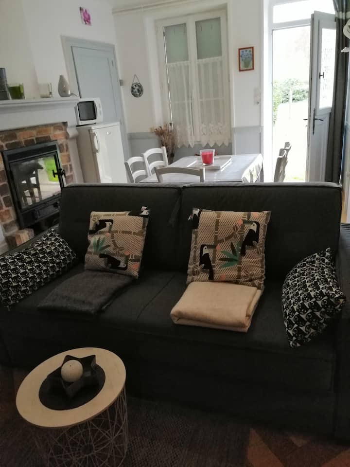 დიდი კომფორტული გასაშლელი დივანი