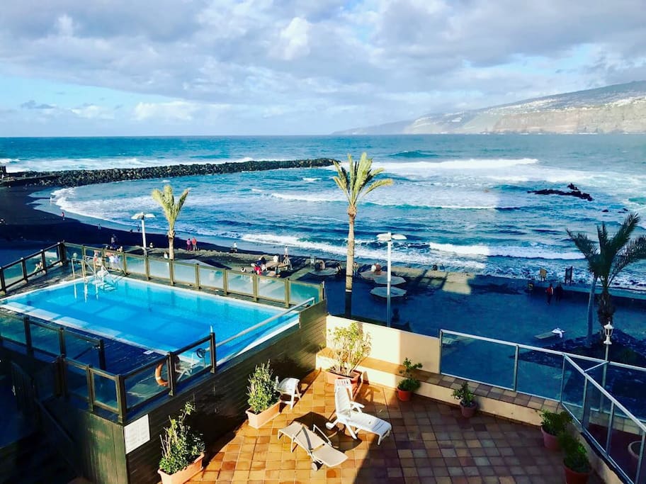 Está es la piscina que podrán disfrutar al elegir el apartamento, vistas increíbles y buen clima todo el año,