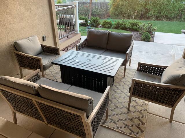 360 Degree City & Ocean Views gallery image 2