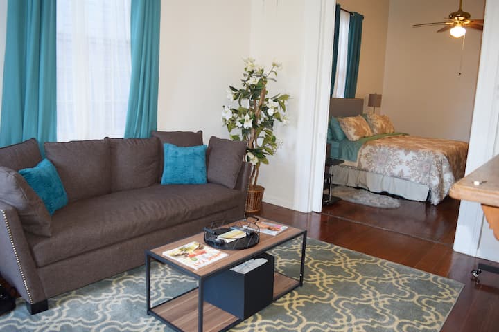 New! Nola House:historic, Chic & Blocks From Ferry - La Nouvelle-Orléans, LA