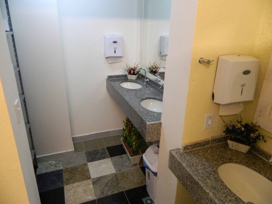 WC compartilhado!