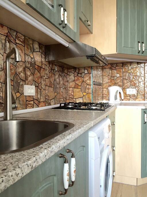 Kitchen 1